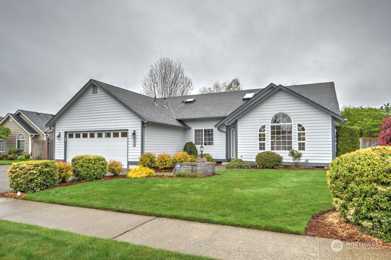 Property Photo:  4401 Greenbriar Street SE  WA 98503 