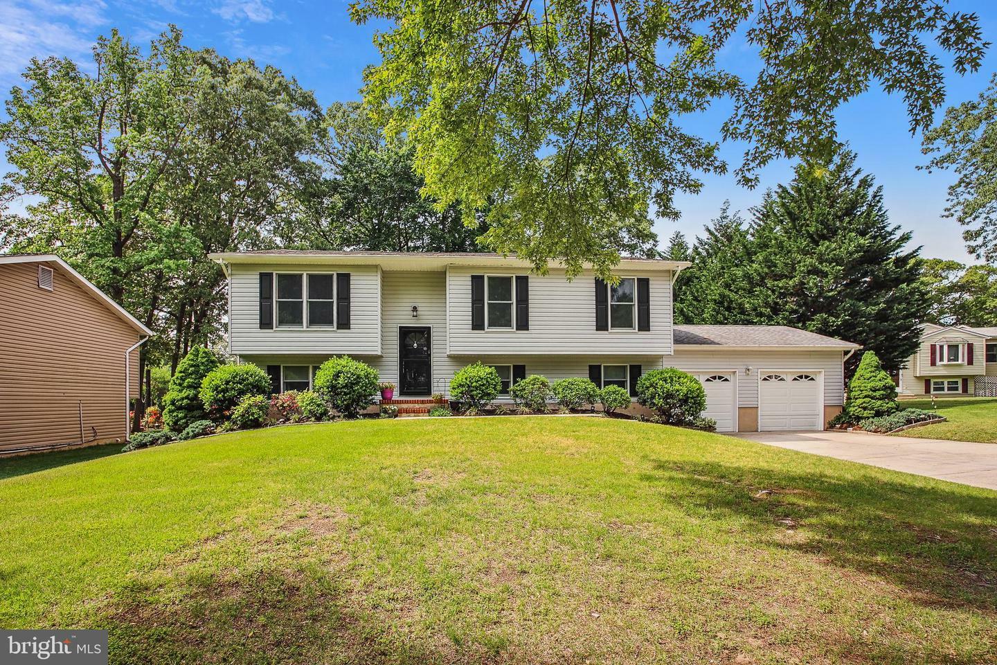 Property Photo: 505 Sunnyview Court MD 21108