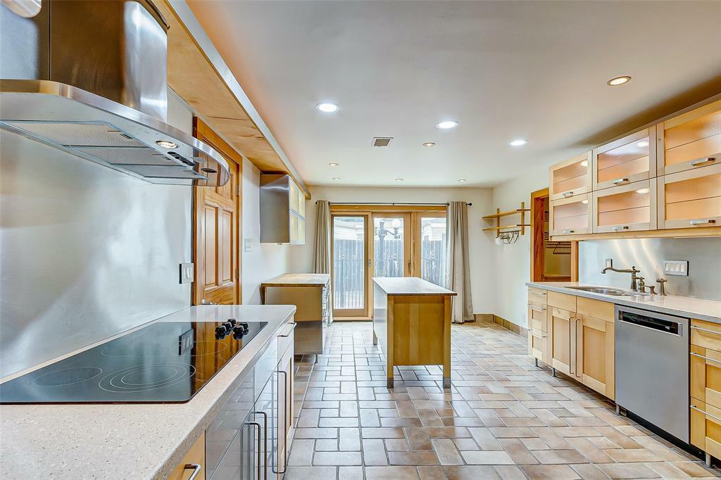 Property Photo: 11850 Riverview Drive TX 77077