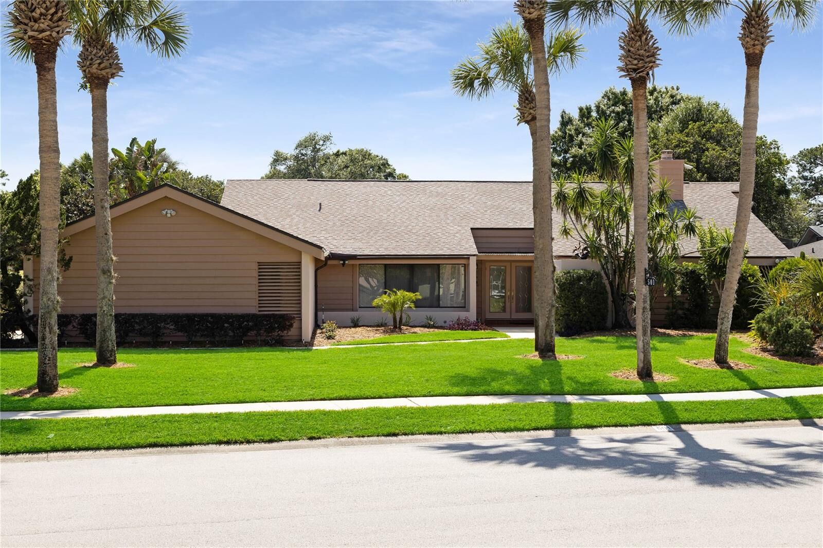 Property Photo:  501 Riverbend Boulevard  FL 32779 