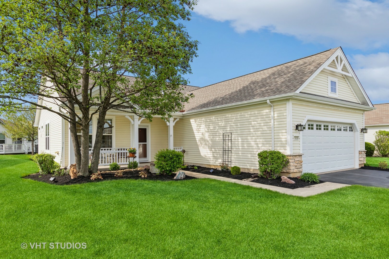 Property Photo: 13030 W Big Horn Drive IL 60142