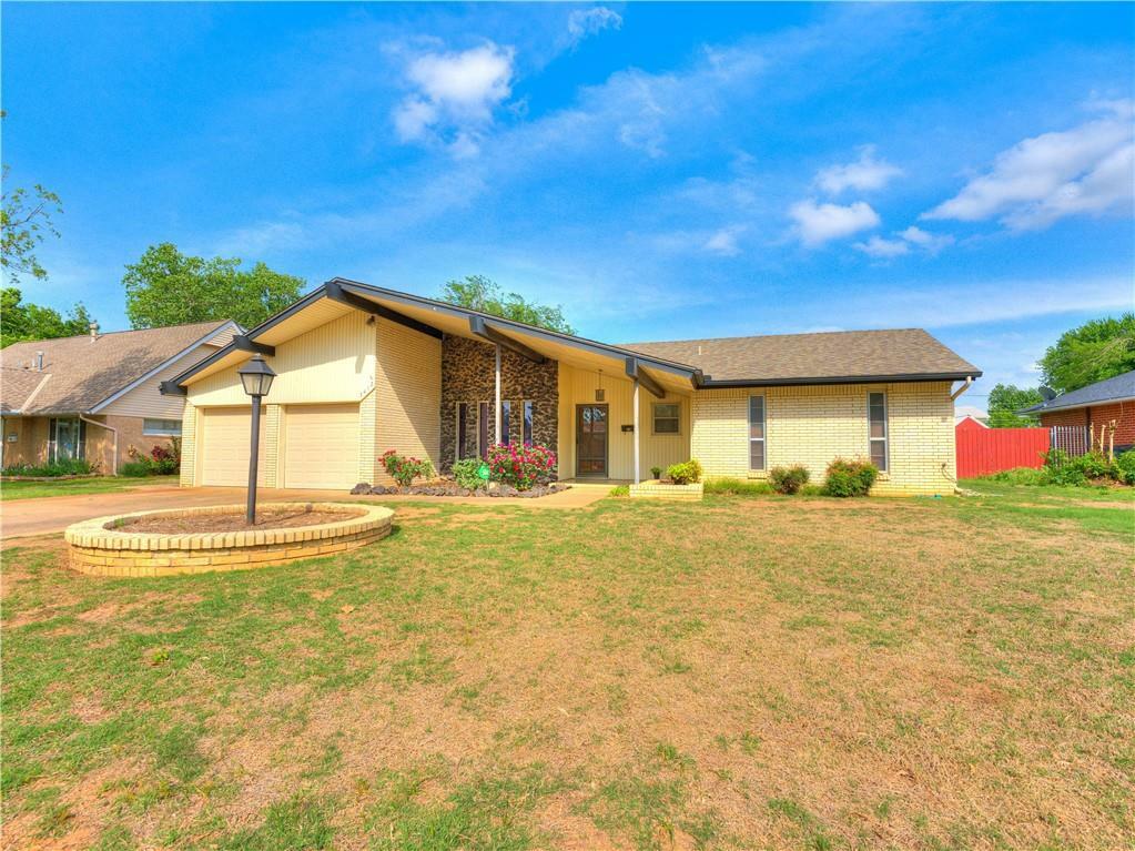 Property Photo: 3412 Del View Drive OK 73115
