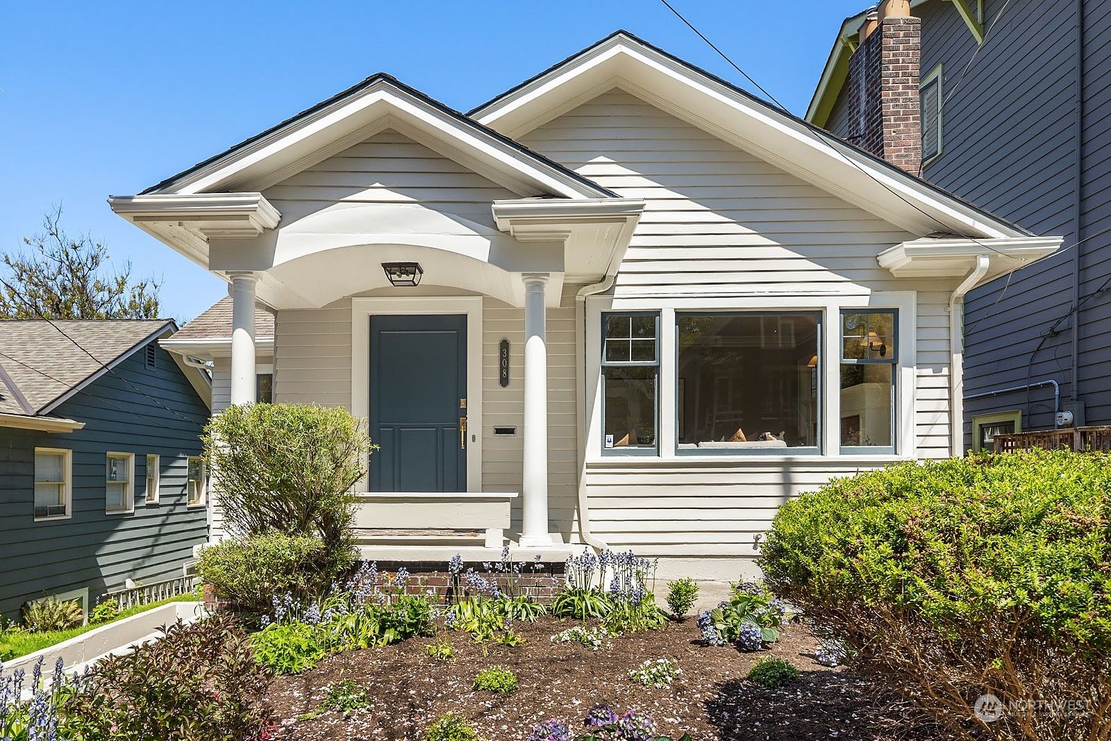 Property Photo: 308 Howe Street WA 98109