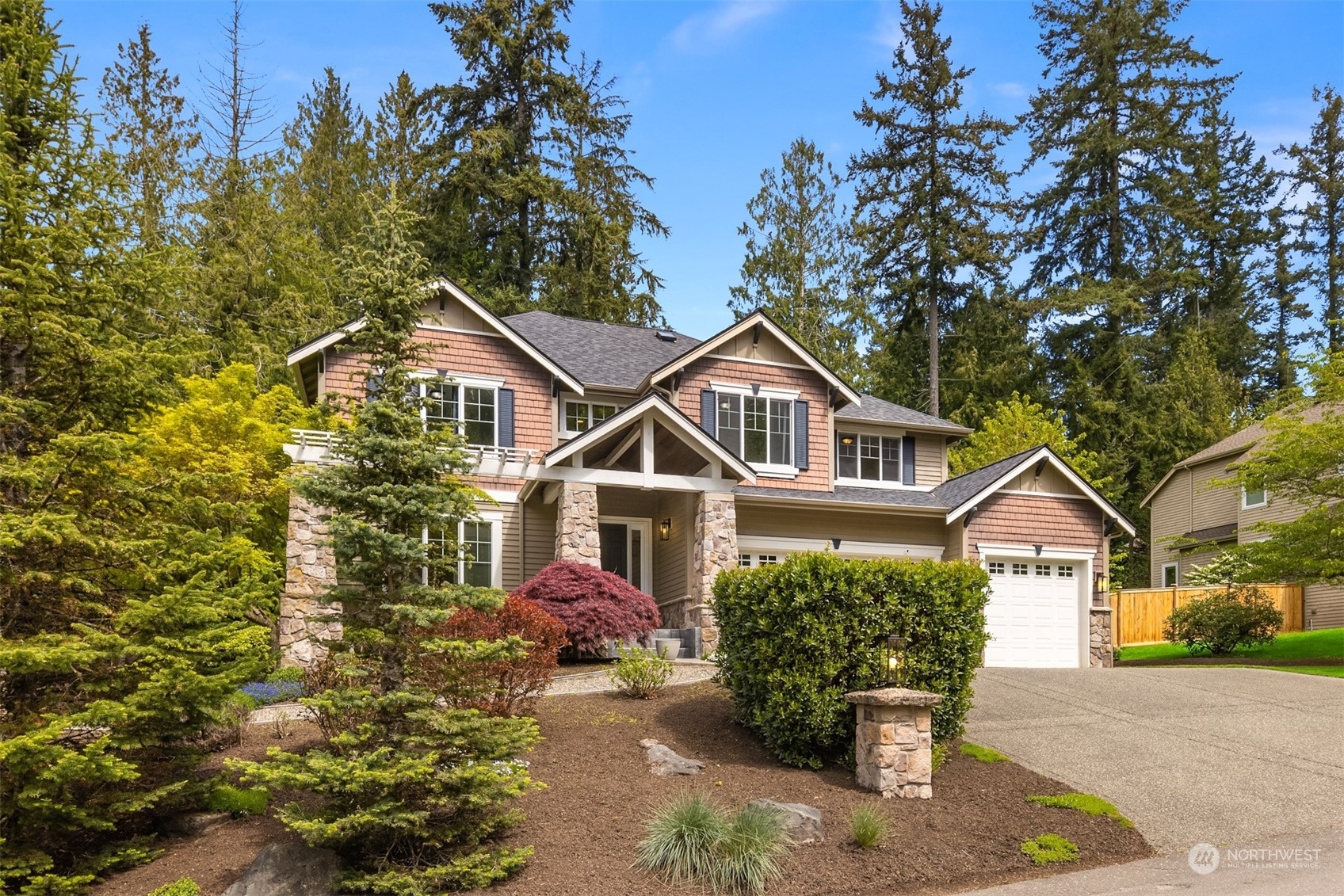 Property Photo:  9514 NE Idelweis Court  WA 98110 