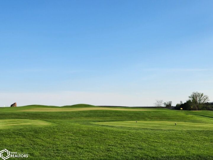 Property Photo: 200 Brickyard Court IA 50475