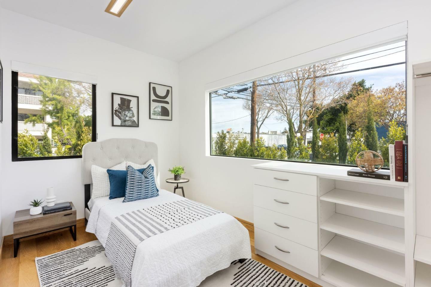 Property Photo: 33 Highland Avenue CA 94010
