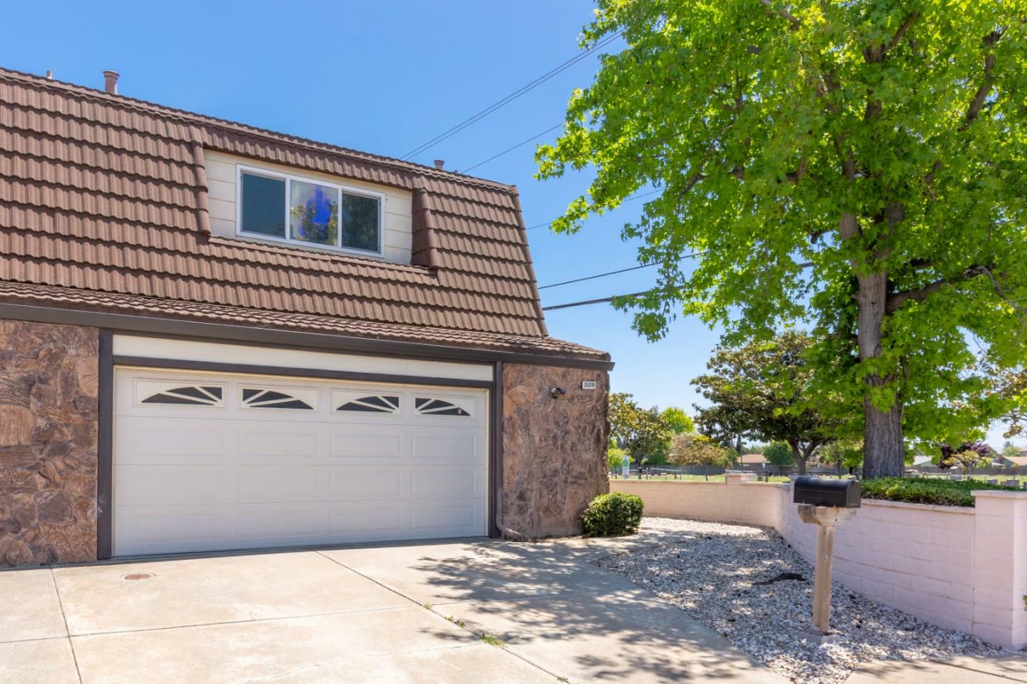 Property Photo:  25370 Ironwood Court A  CA 94545 