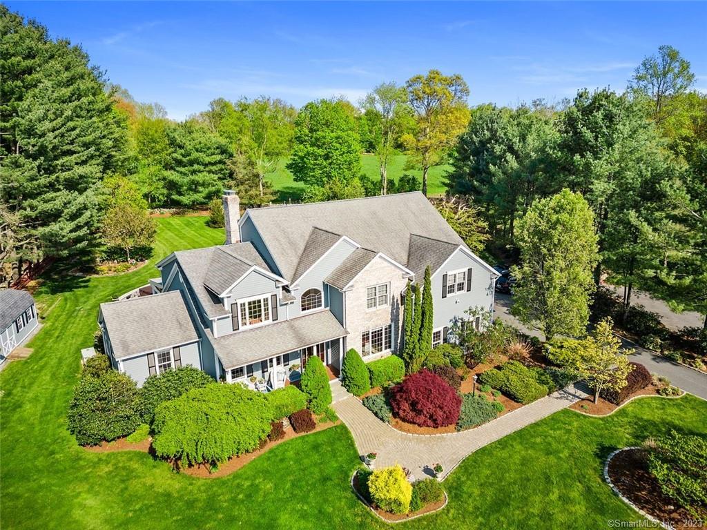 Property Photo:  1418 Monroe Turnpike  CT 06468 