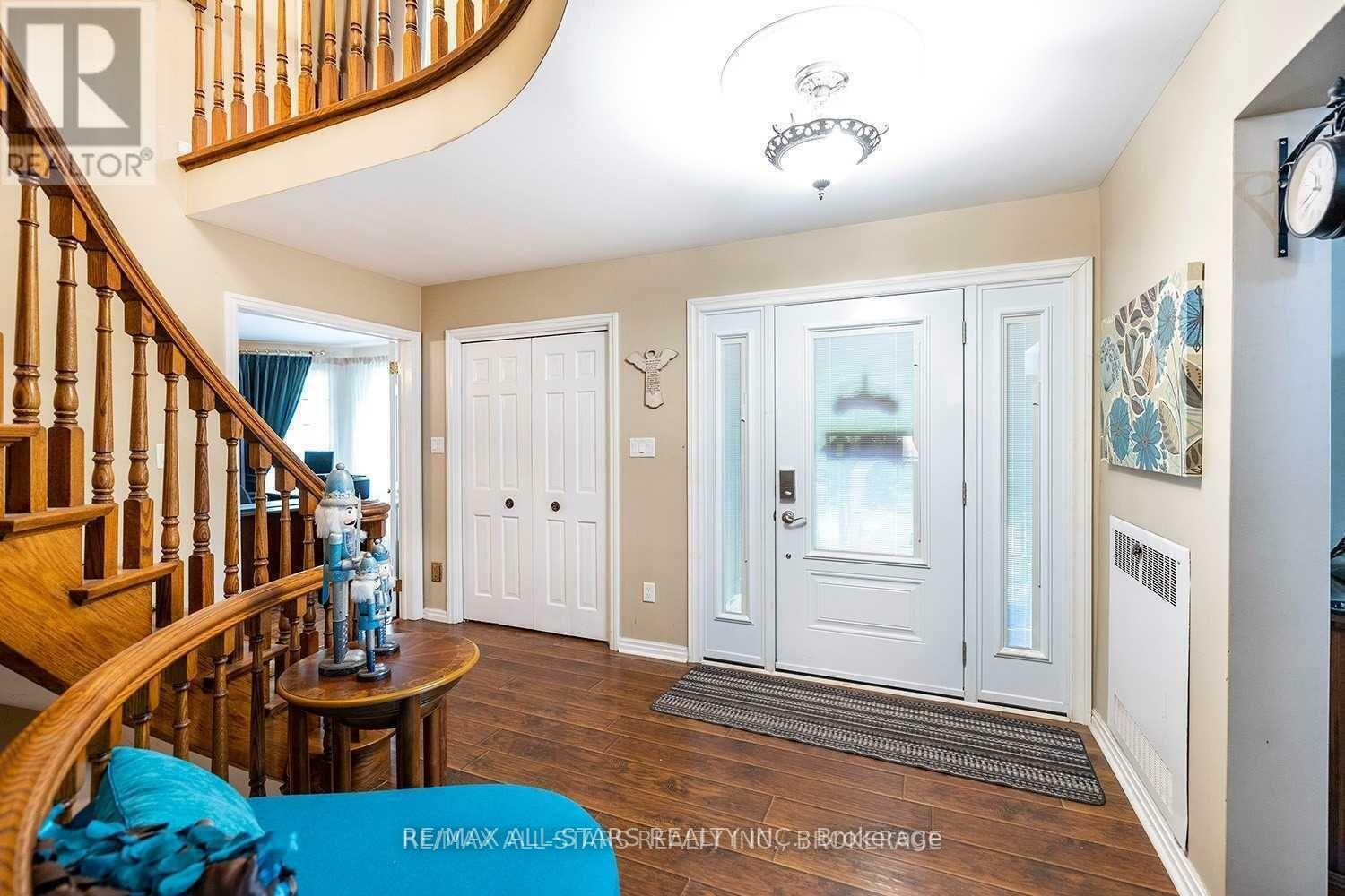 Property Photo:  7470 Thickson Road North  ON L1M2A8 
