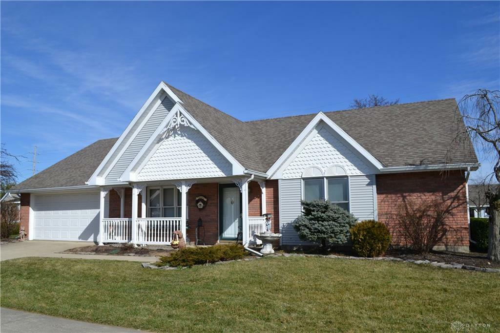 Property Photo: 5866 Oldham Drive Unit 4 OH 45503