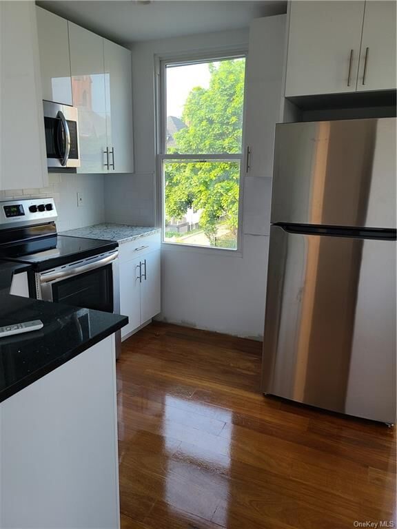 Property Photo:  58 S 9th Avenue  NY 10550 
