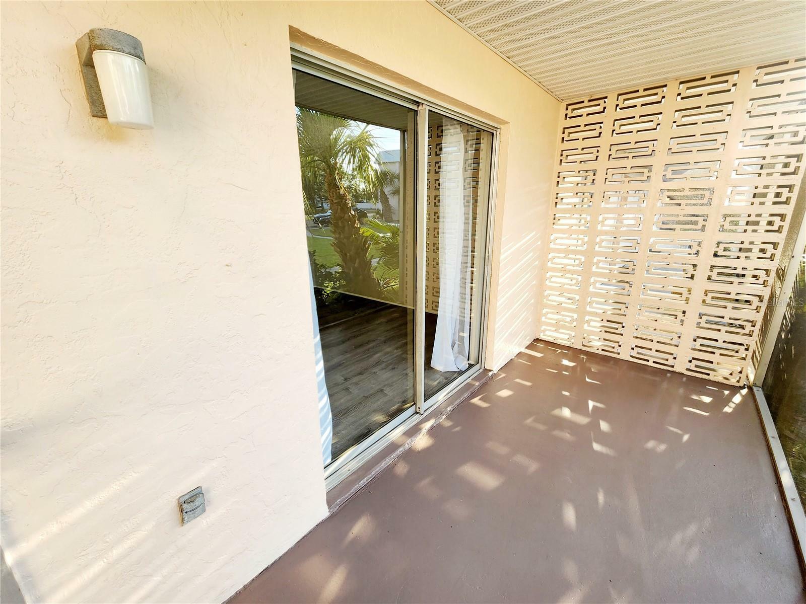Property Photo: 400 Base Avenue E 212 FL 34285
