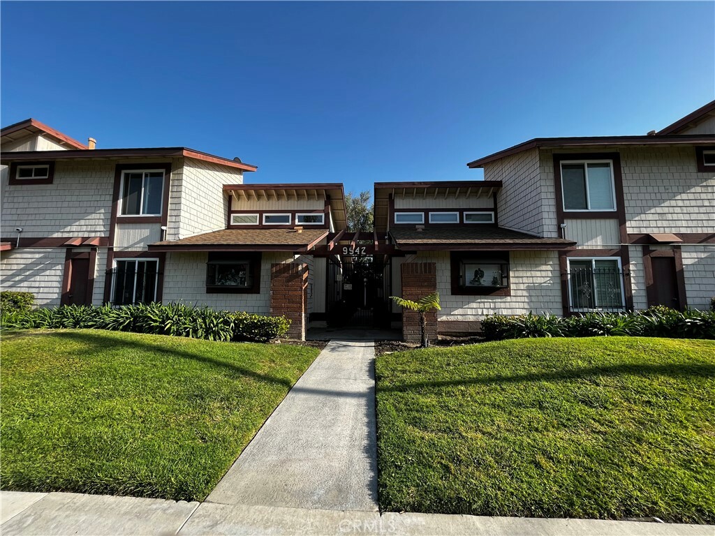 9942 Central Avenue D  Garden Grove CA 92844 photo