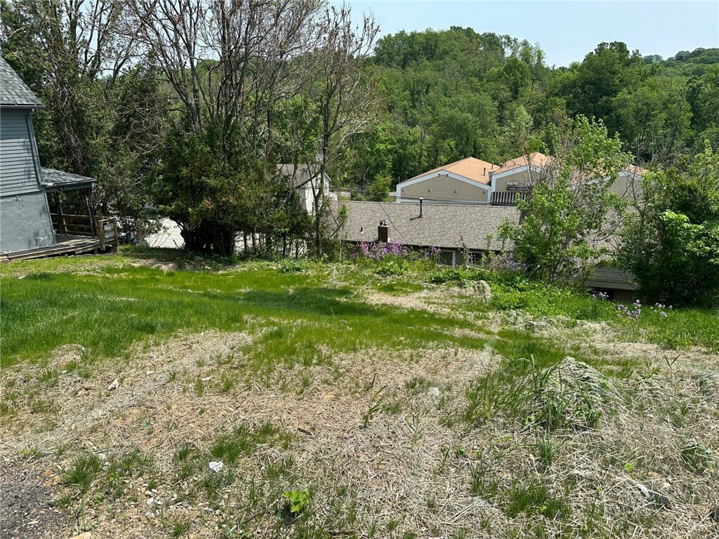 Property Photo:  5841 Curry Rd  PA 15236 