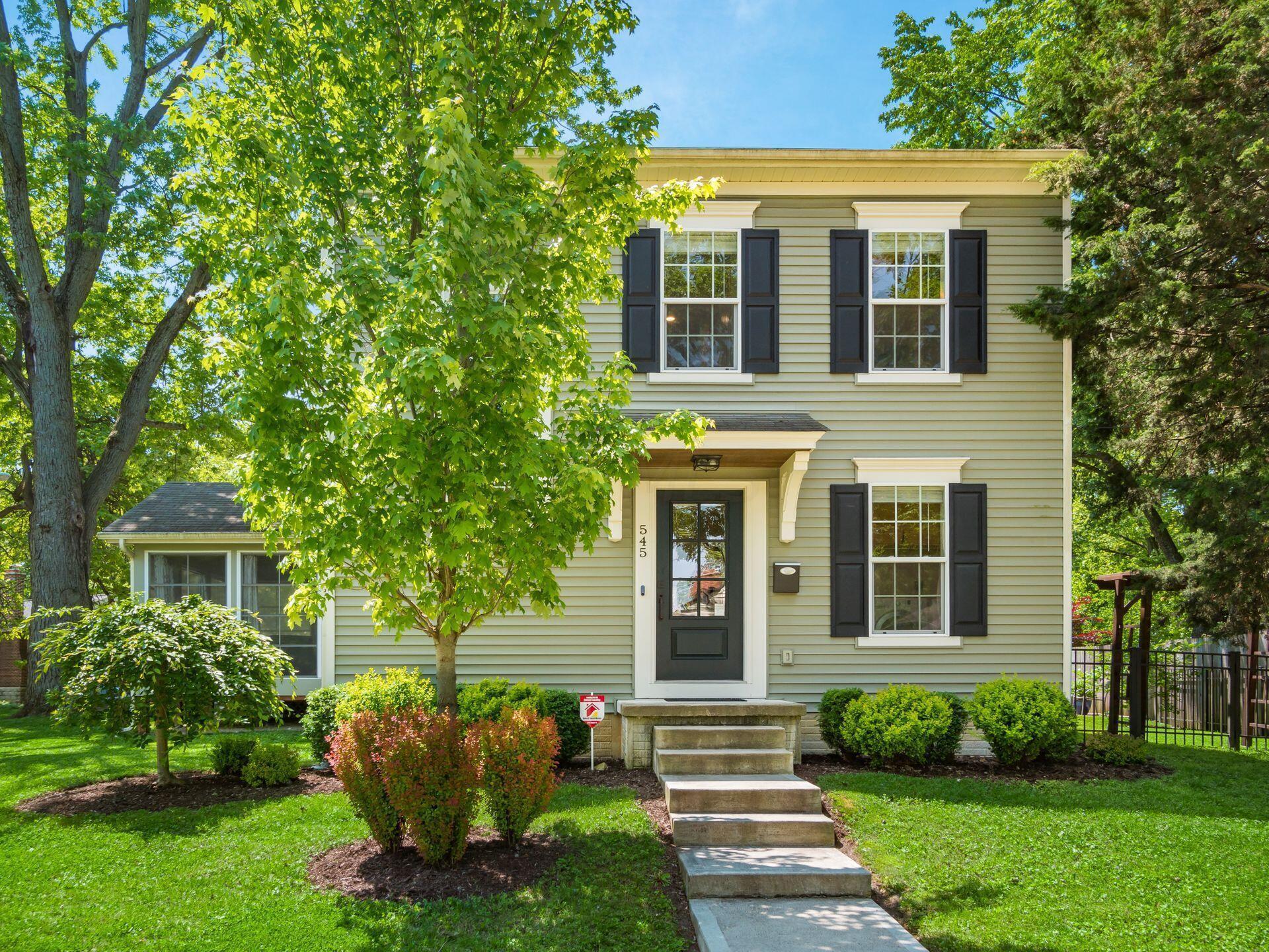 Property Photo: 545 E Kelso Road OH 43202