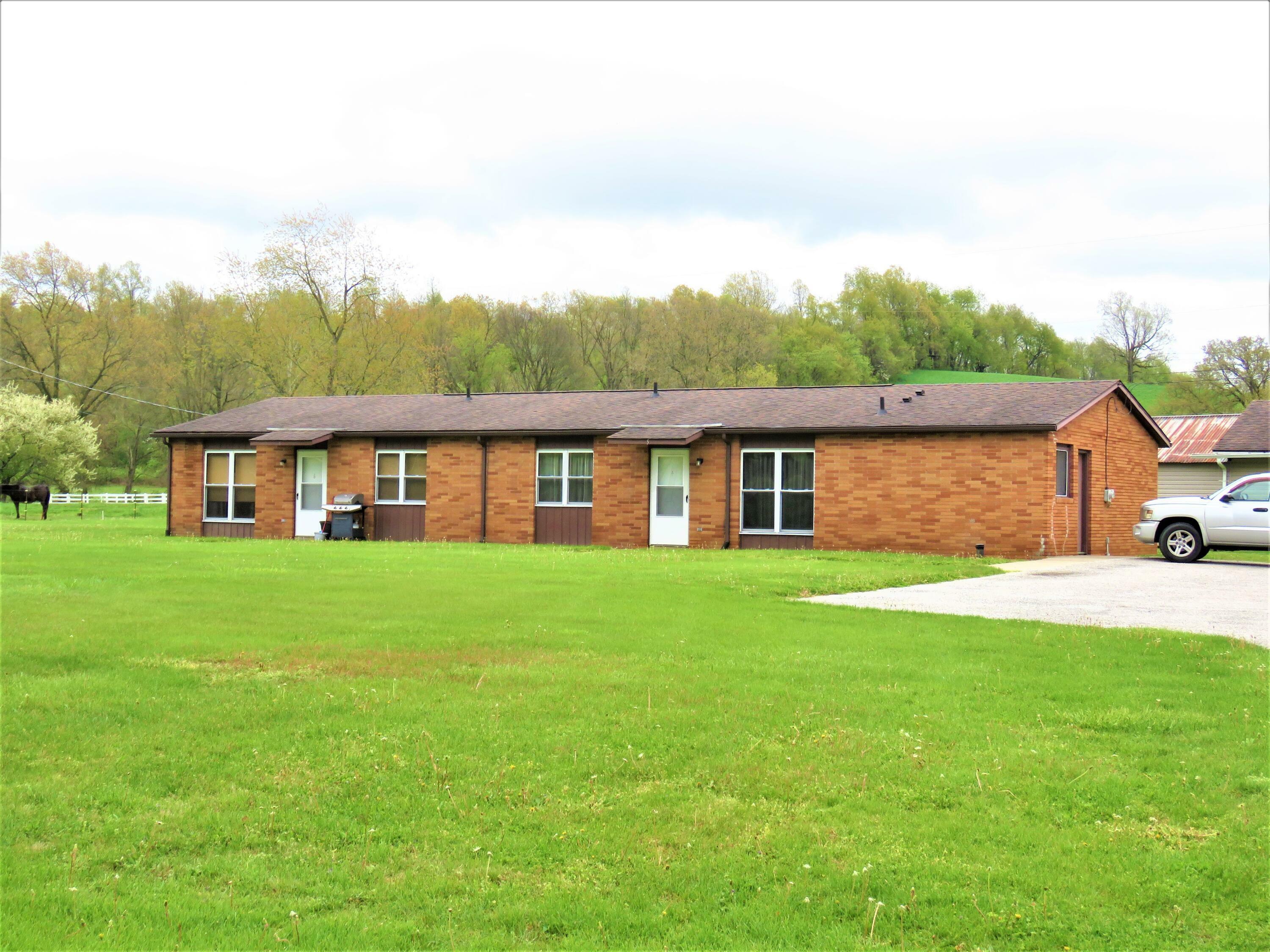 Property Photo: 2331 Brownsville SE Road OH 43056