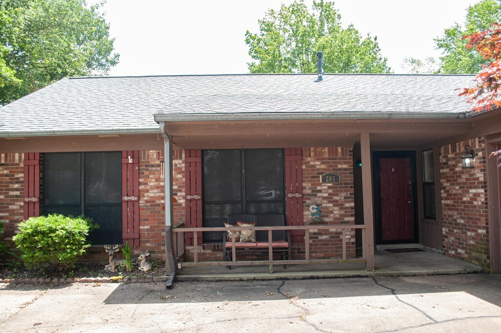 Property Photo:  205 Georgetown Drive  AR 72301 