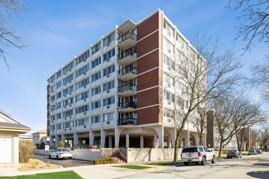 Property Photo:  140 Marengo Avenue 203  IL 60130 