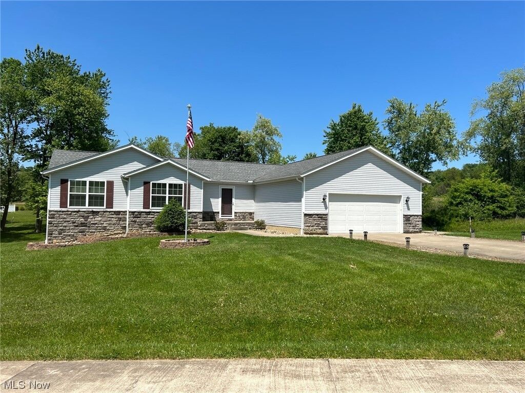 Property Photo: 100 Cherokee Drive OH 45750