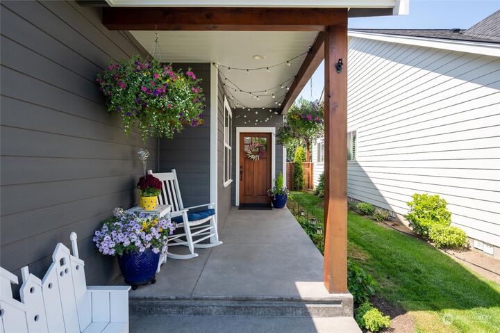 Property Photo: 2255 Shea Street WA 98264