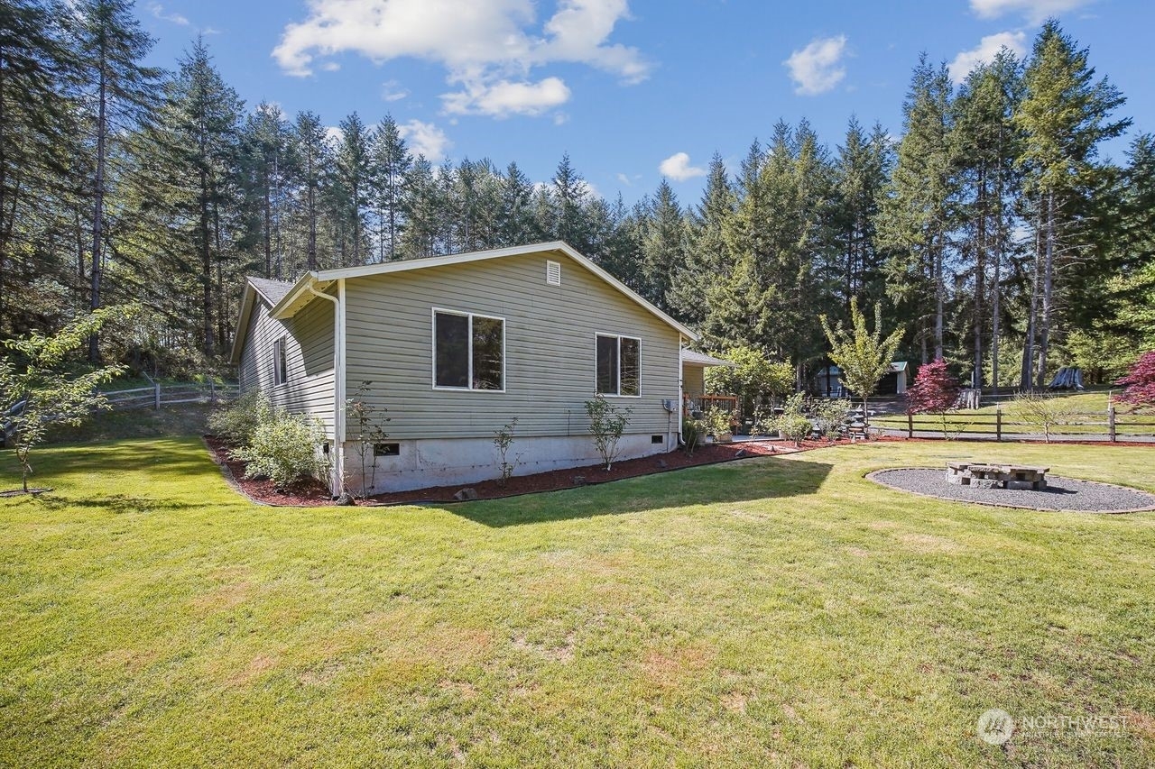 Property Photo:  199 Atmore Road  WA 98649 