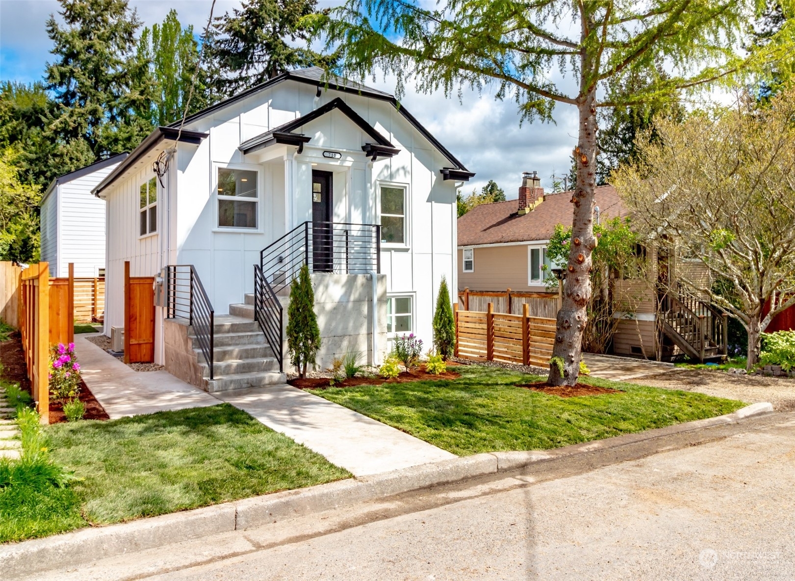 Property Photo: 710 NW 95th Street WA 98117
