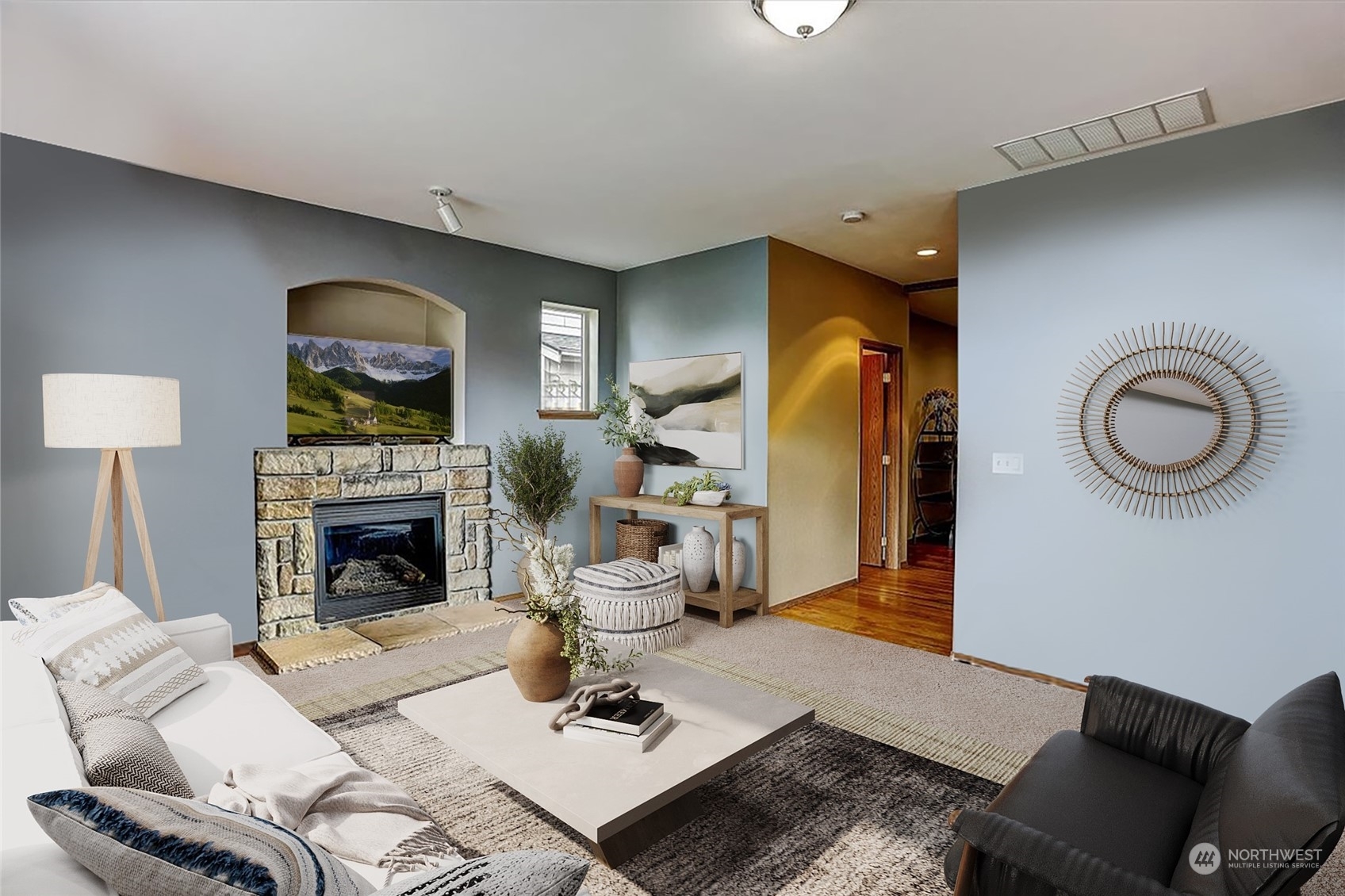 Property Photo: 213 Eastgate Avenue N WA 98047