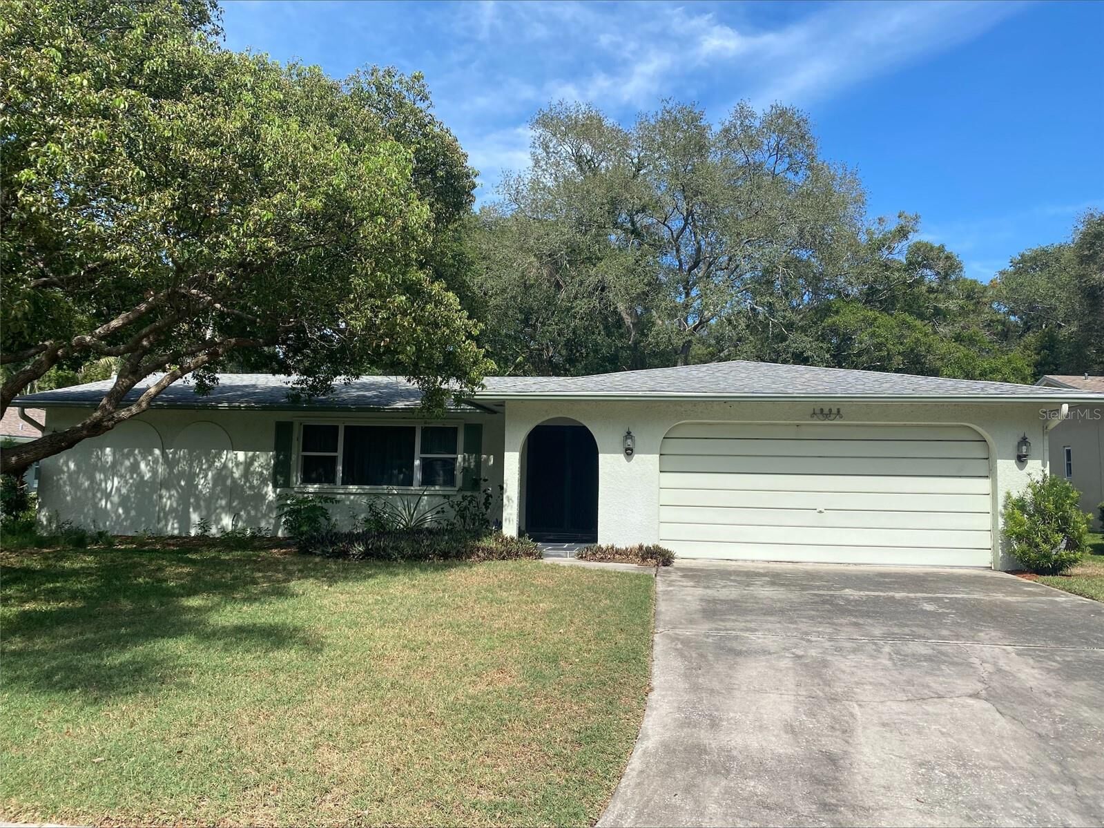 Property Photo:  1905 Oro Court  FL 33764 