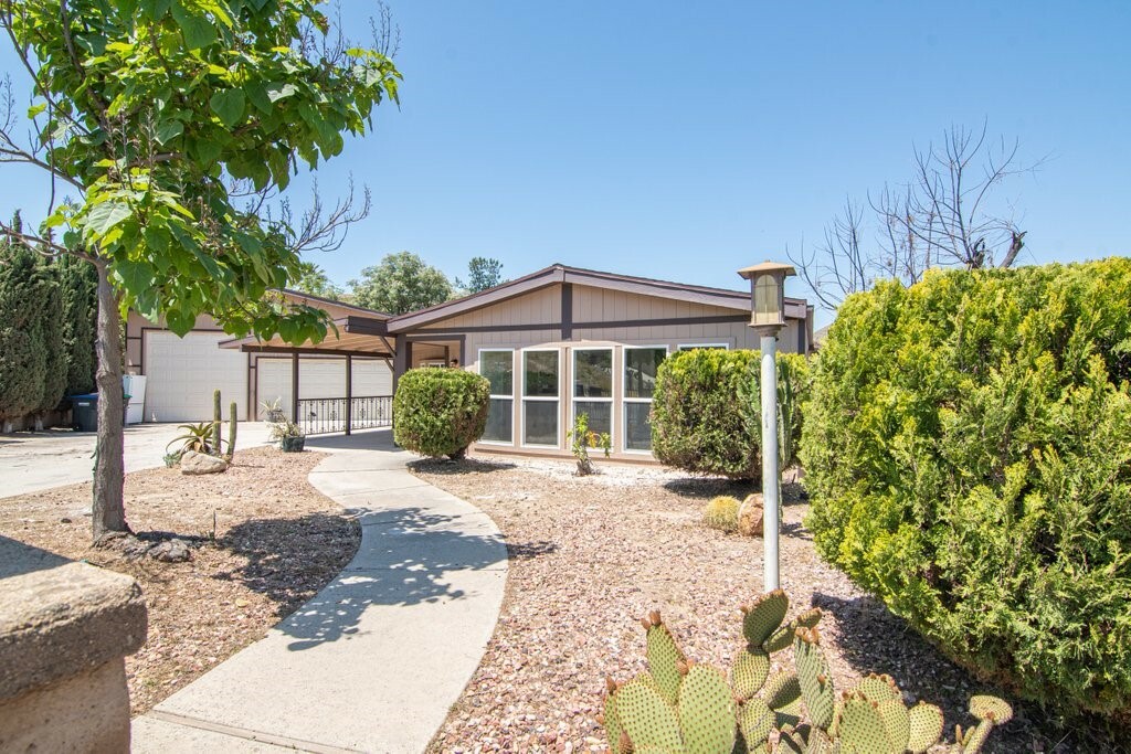 24350 Wagon Wheel Lane  Wildomar CA 92595 photo