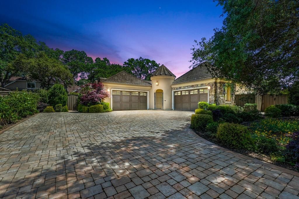 Property Photo:  4250 Great Oak Circle  CA 95746 