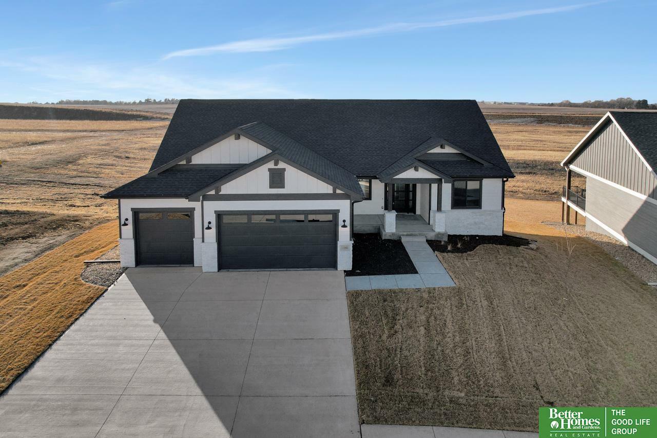Property Photo: 11980 S 118th NE 68046