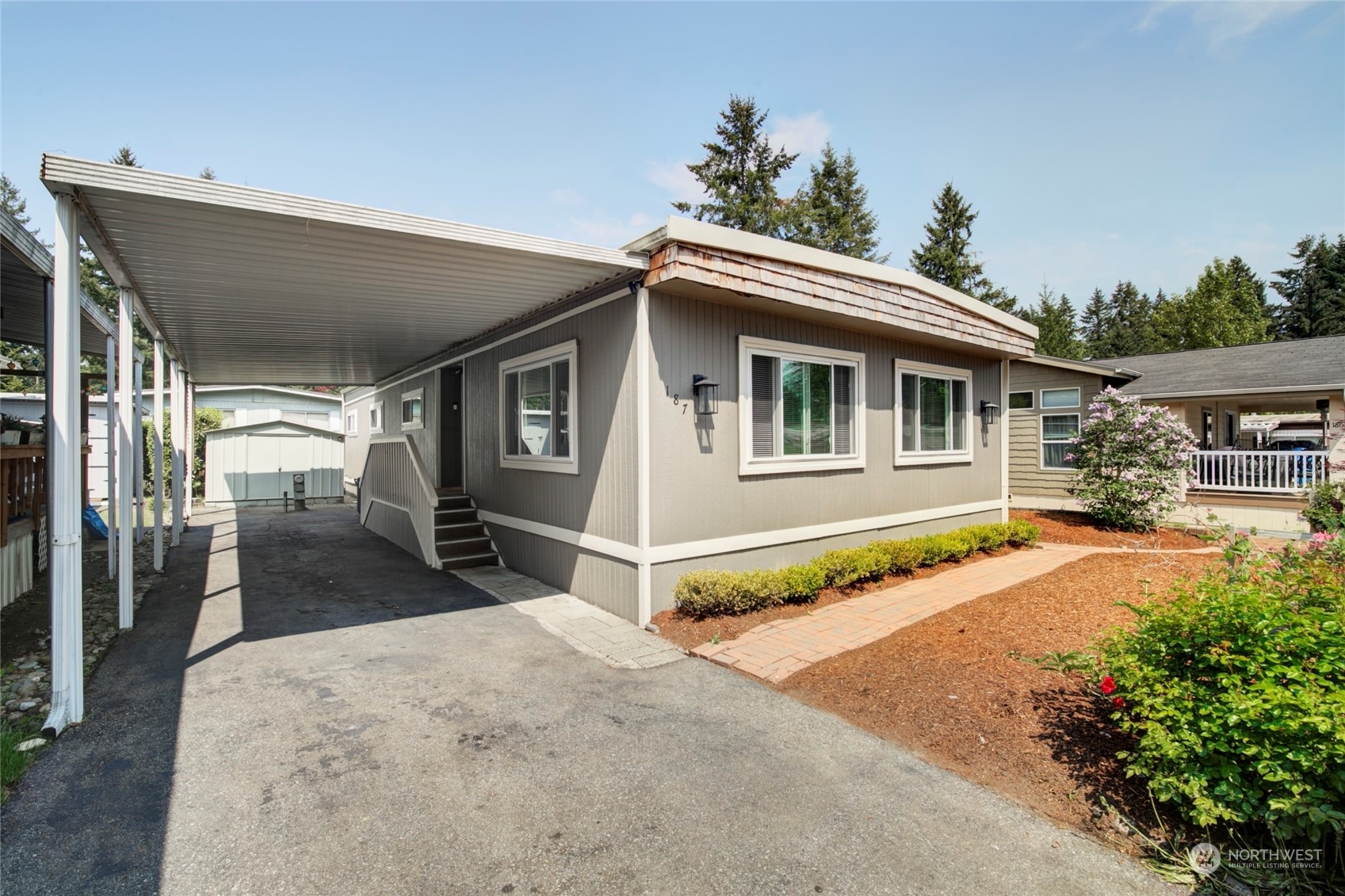 Property Photo:  18425 NE 95th Street 187  WA 98052 