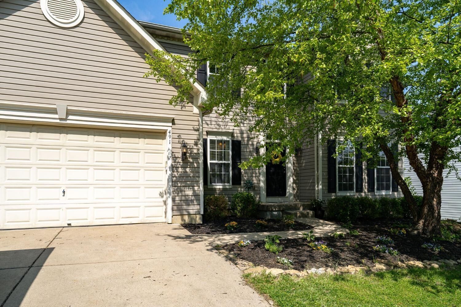 Property Photo: 491 Silverwood Farms Dr OH 45036