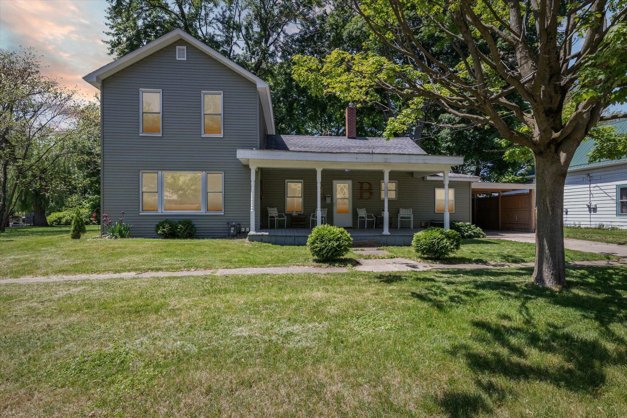 Property Photo:  406 Berrien Street  MI 49107 