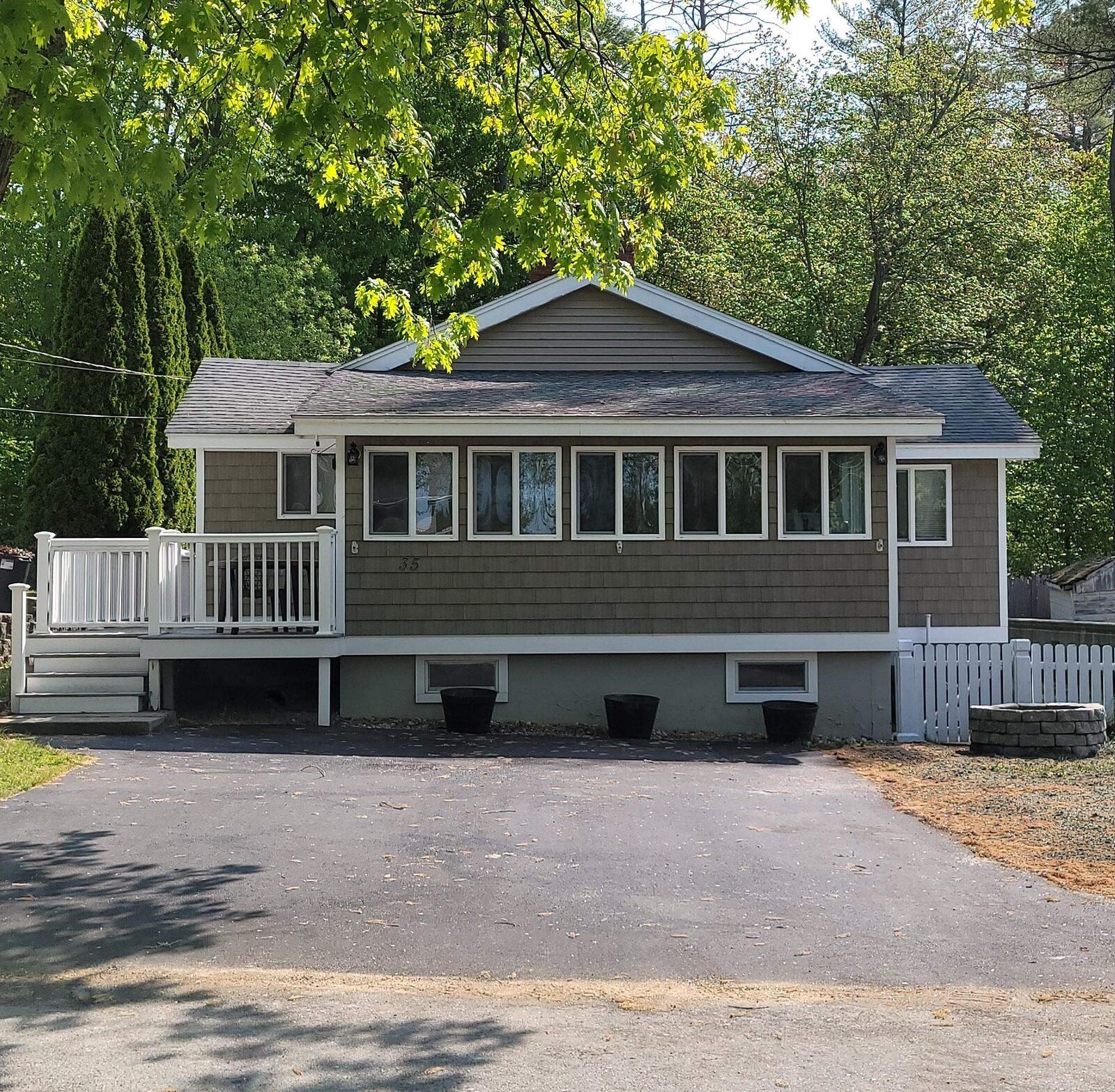 Property Photo:  35 Woekel Circle  NH 03076 