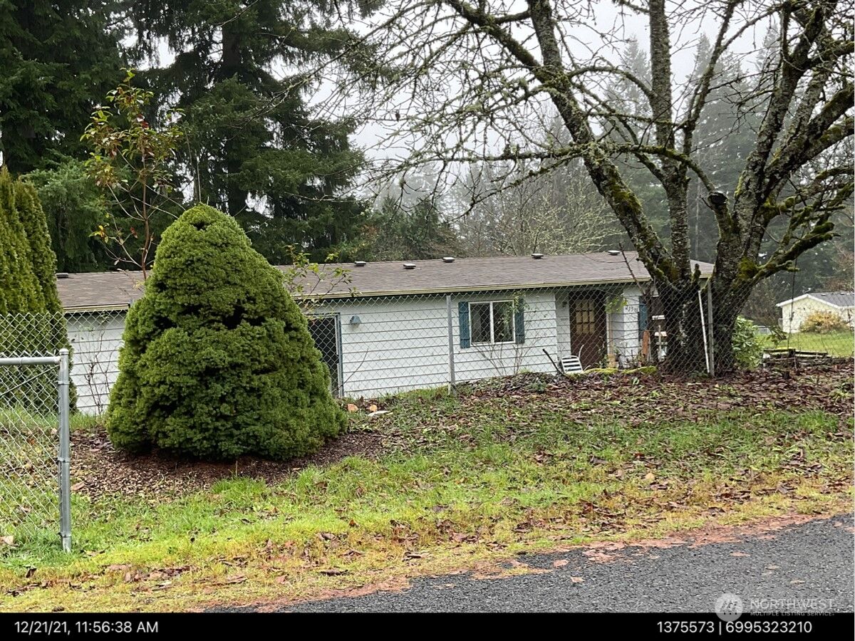 Property Photo: 21501 143rd Street E WA 98391