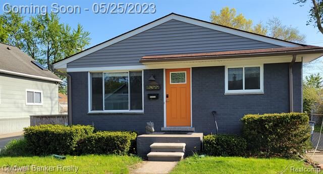Property Photo:  1477 W Marshall Street  MI 48220 
