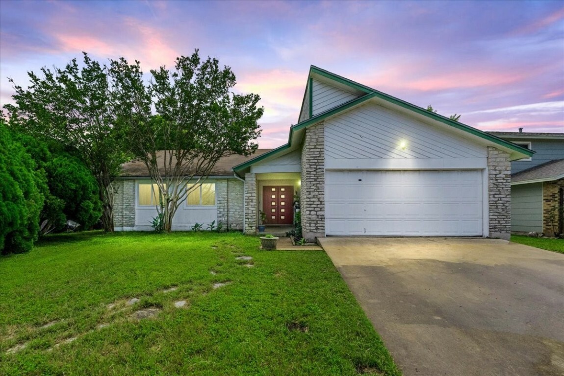 Property Photo:  10703 Onyx Cove  TX 78750 