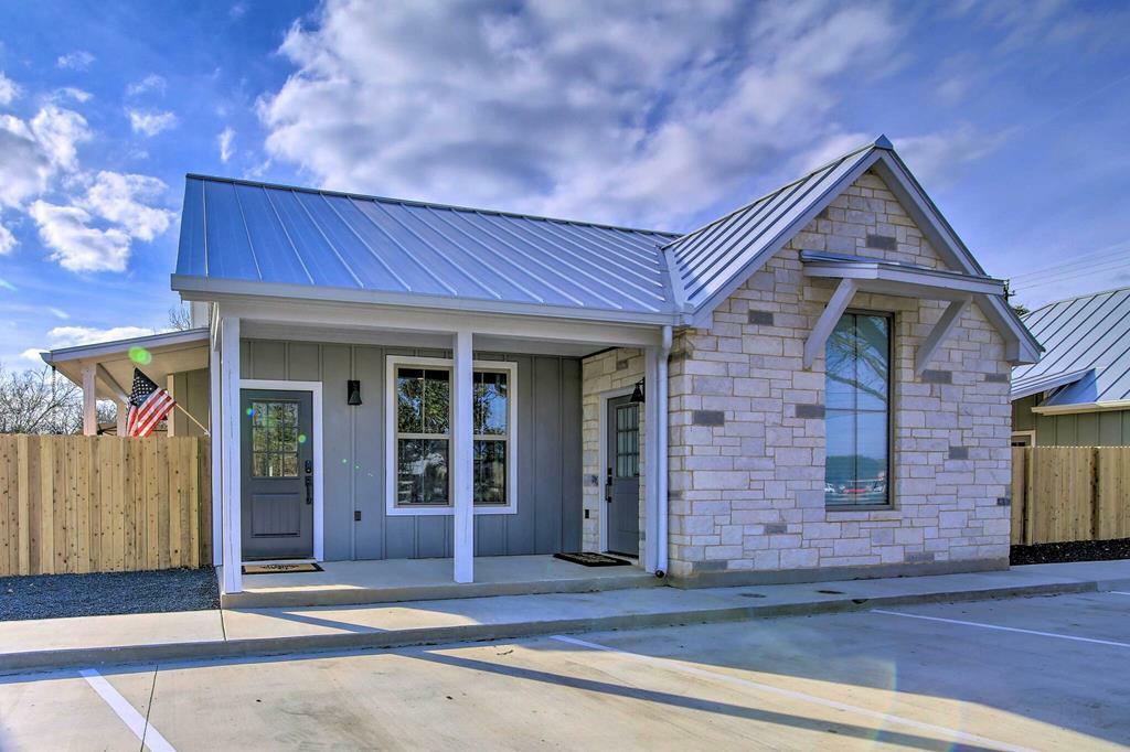 Property Photo: 502 Eagle St 202 TX 78624