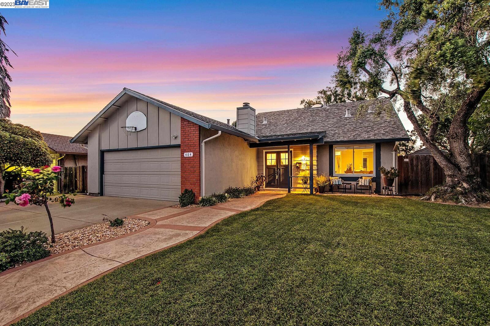 Property Photo:  484 Colusa Way  CA 94551 
