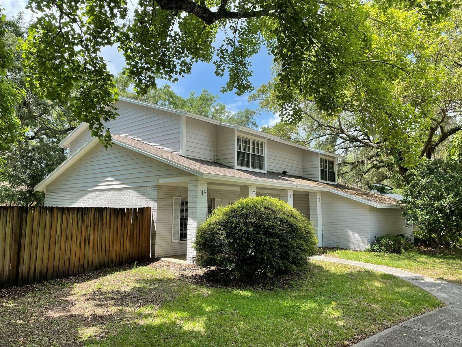 Property Photo: 14904 Lake Forest Drive FL 33559