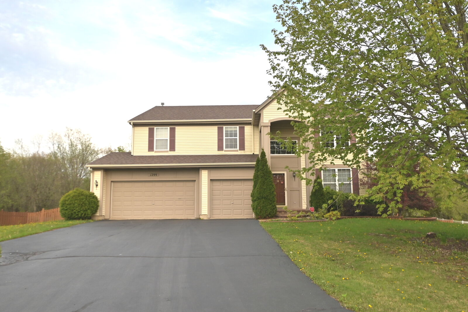 Property Photo:  1299 Mallard Lane  IL 60192 