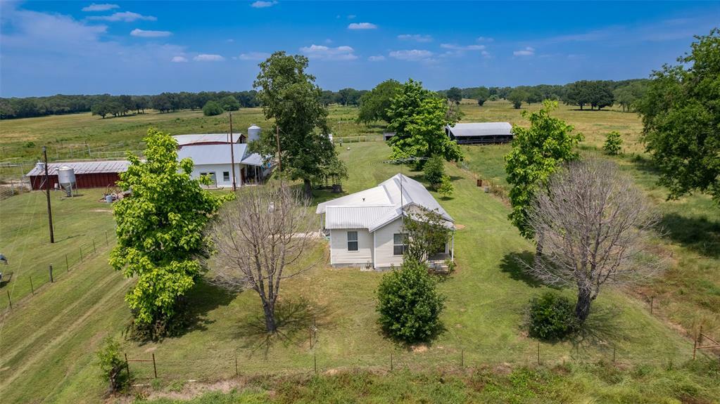 Property Photo:  288 County Road 1148  TX 75433 