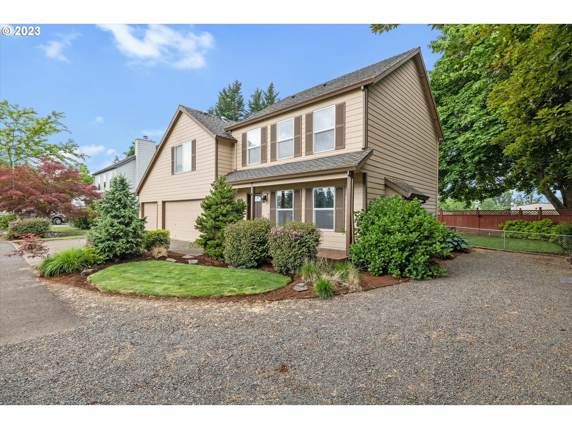 Property Photo: 1133 S Aspen Way OR 97013