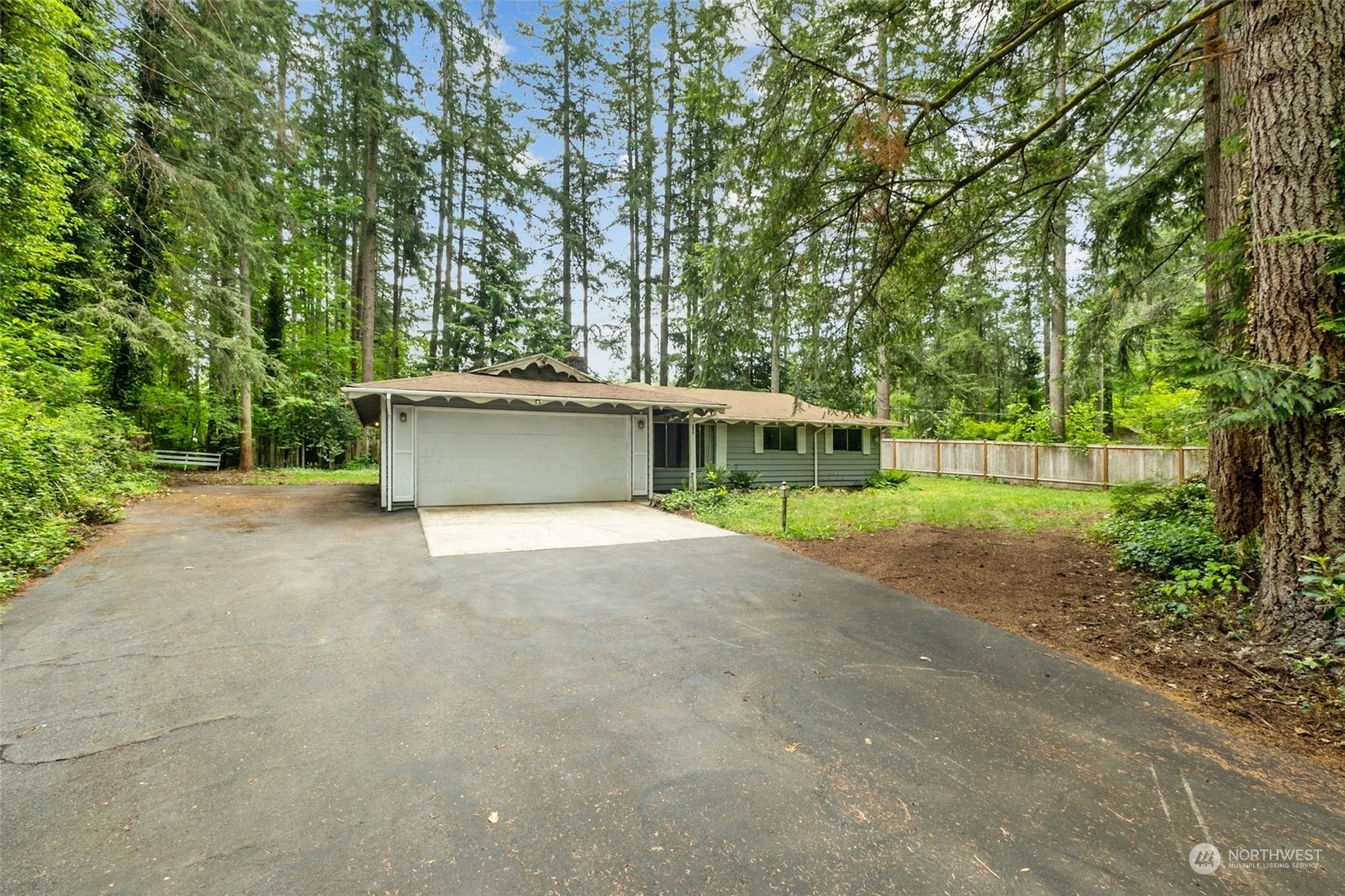 Property Photo:  24931 SE 30th Street  WA 98075 