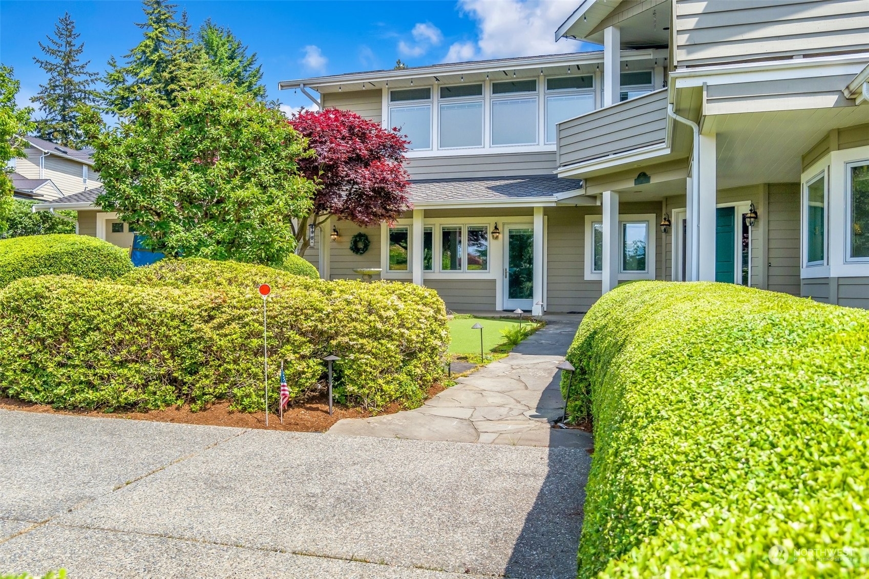 Property Photo:  540 Holly Drive  WA 98020 