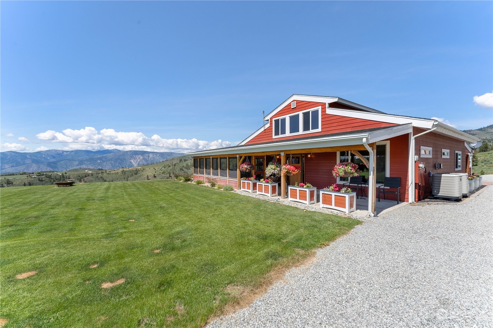 Property Photo:  500 Lodge Pole Road  WA 98831 