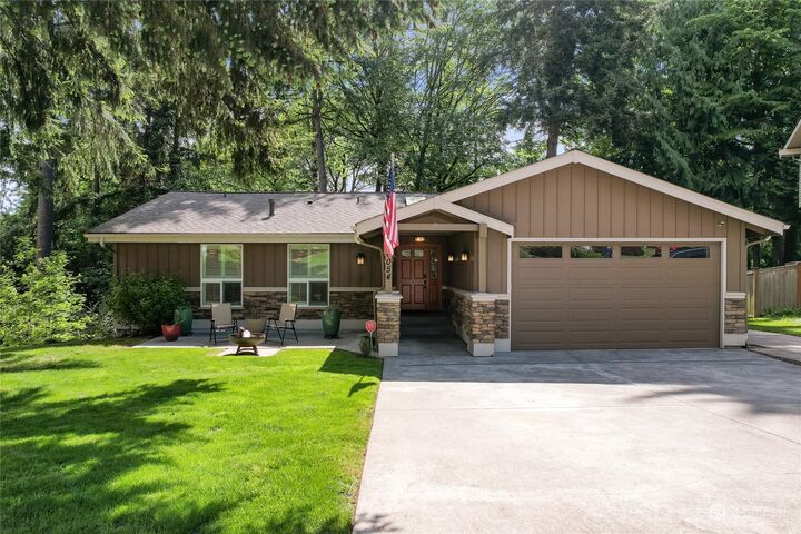 Property Photo:  14054  95th Avenue NE  WA 98034 