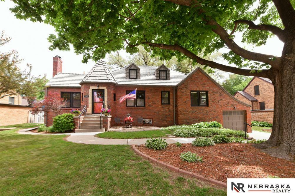 Property Photo:  2207 Country Club Avenue  NE 68104 