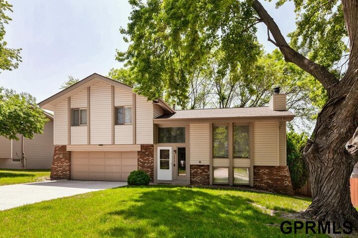 2617 Jack Pine Street  Bellevue NE 68123 photo